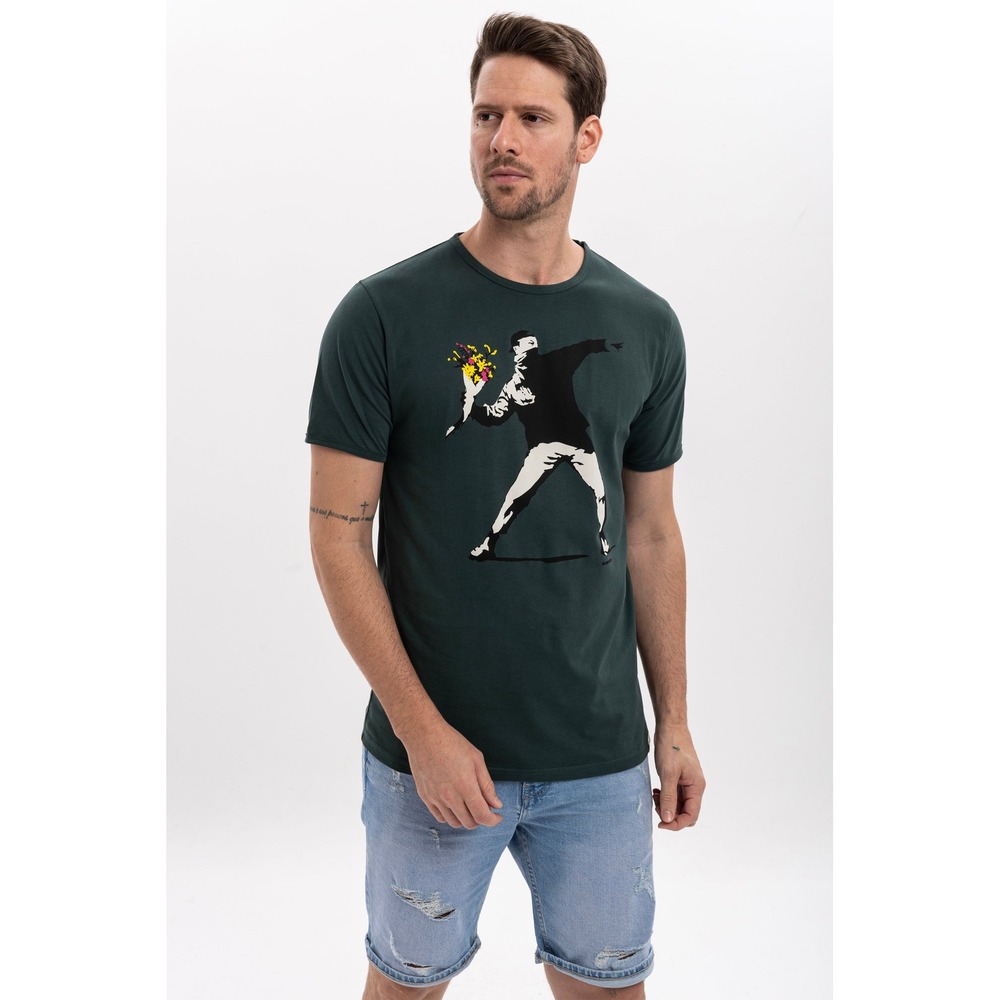S-Ponder Banksy Flower Thrower Graphic T-Shirt Mens‎ Size S Peaceful Protestor
